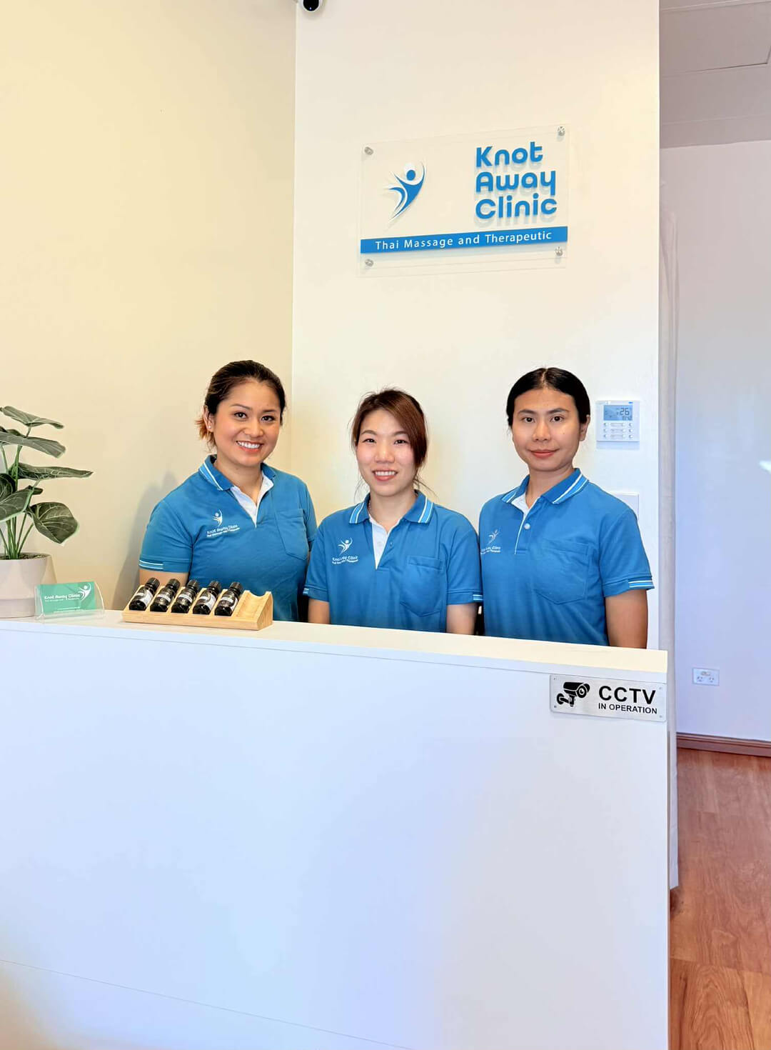 Knot Away Clinic award-winning team